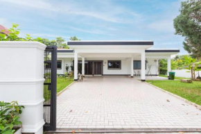 35 Home4Stay Tanjong Bungalow Wedding BBQ Near Beach restaurant